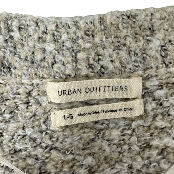 Urban Outfitters Rosie Cozy V-Neck Pullover Side Vent Sweater Size Large - Picture 7 of 14
